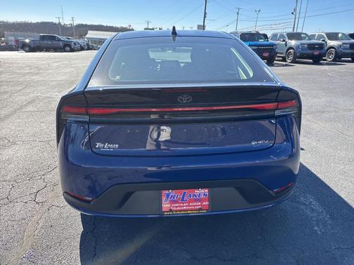 2025 Toyota Prius LE