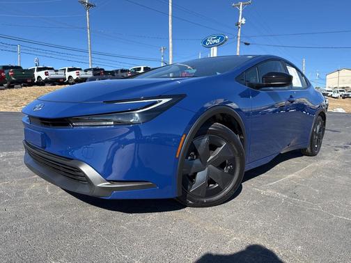 2025 Toyota Prius LE