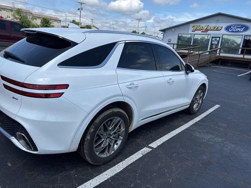 Uyuni White 2025 Genesis GV70 2.5T AWD