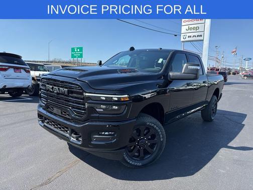Diamond Black Crystal Pearlcoat 2026 RAM 2500 Laramie Crew Cab 4x4 6'4' Box