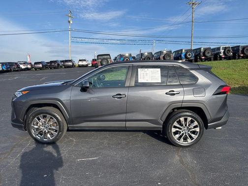 Magnetic Gray Metallic 2019 Toyota RAV4 Limited