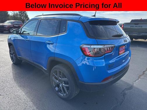 Hydro Blue Pearlcoat 2026 Jeep Compass Latitude