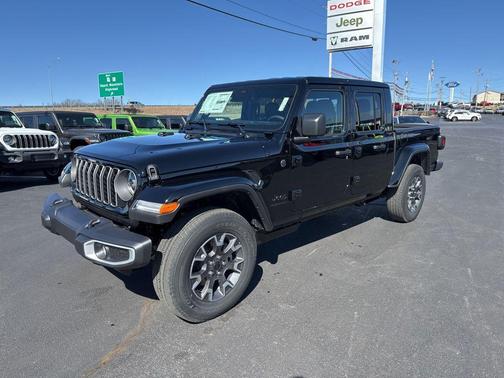 2026 Jeep Gladiator Sahara 4x4