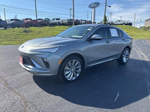 Moonstone Gray Metallic 2025 Buick Envista Avenir FWD