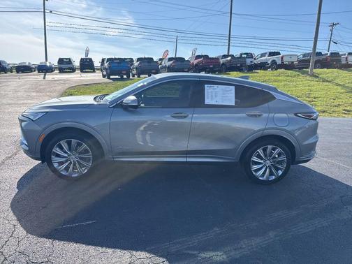 Moonstone Gray Metallic 2025 Buick Envista Avenir FWD