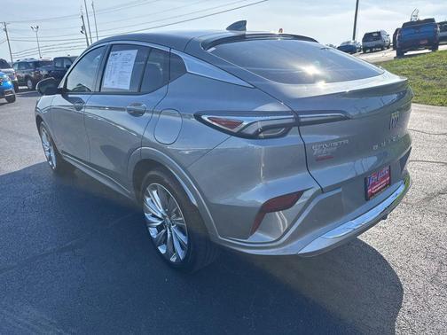 Moonstone Gray Metallic 2025 Buick Envista Avenir FWD