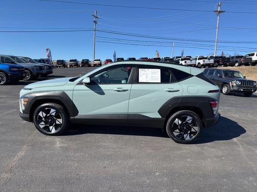2025 Hyundai KONA SEL