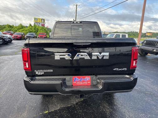 2025 RAM 3500 Laramie Crew Cab 4x4 6'4' Box