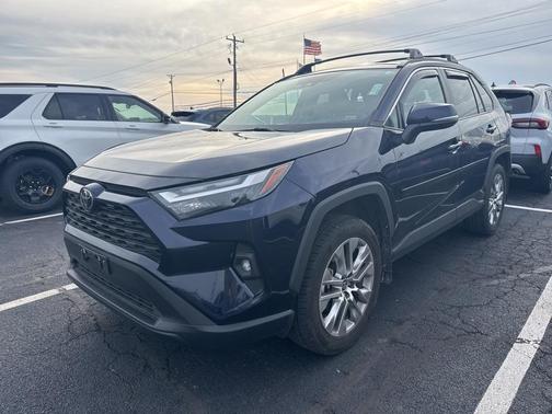 2022 Toyota RAV4 XLE Premium