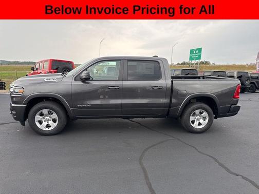 Granite Crystal Metallic Clearcoat 2026 RAM 1500 Big Horn/Lone Star