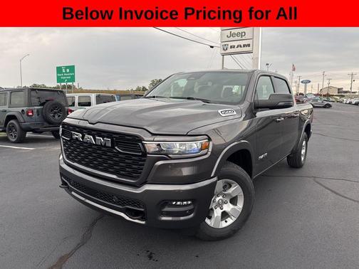 Granite Crystal Metallic Clearcoat 2026 RAM 1500 Big Horn/Lone Star