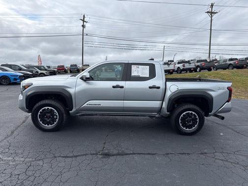 2025 Toyota Tacoma TRD Off Road