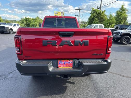 2025 RAM 3500 Tradesman Crew Cab 4x4 8' Box