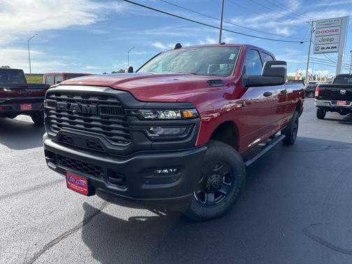 2025 RAM 3500 Tradesman Crew Cab 4x4 8' Box
