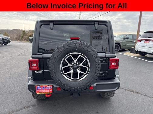 Black Clearcoat 2026 Jeep Wrangler Rubicon