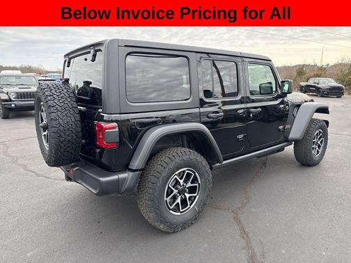 Black Clearcoat 2026 Jeep Wrangler Rubicon