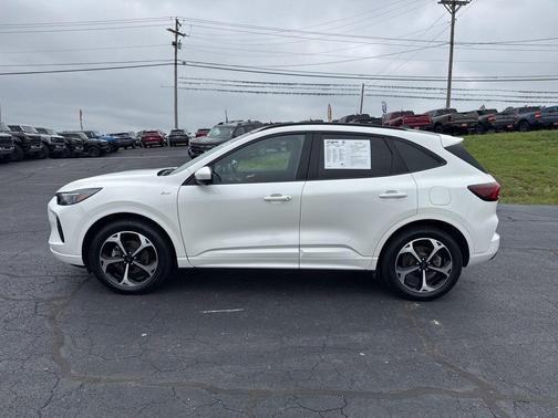 STAR WHITE METALLIC TRI-COAT 2025 Ford Escape ST-Line Elite