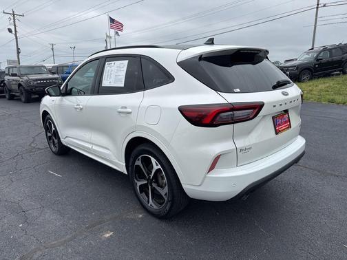 STAR WHITE METALLIC TRI-COAT 2025 Ford Escape ST-Line Elite