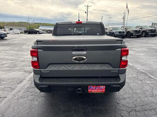 CARBONIZED GRAY METALLIC 2024 Ford Maverick Lariat