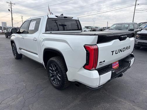 2024 Toyota Tundra Hybrid Platinum