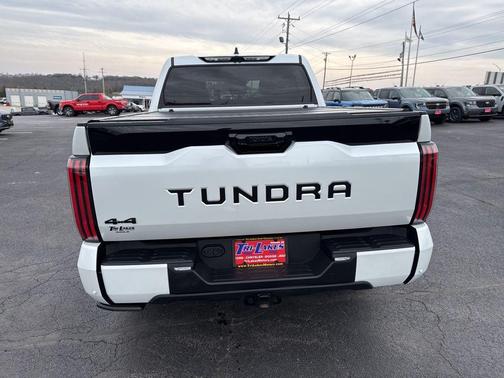 2024 Toyota Tundra Hybrid Platinum