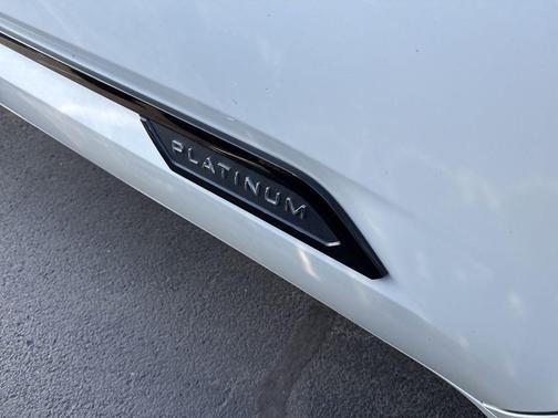 2024 Toyota Tundra Hybrid Platinum