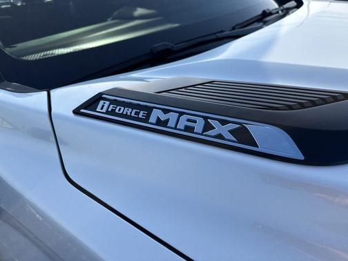 2024 Toyota Tundra Hybrid Platinum