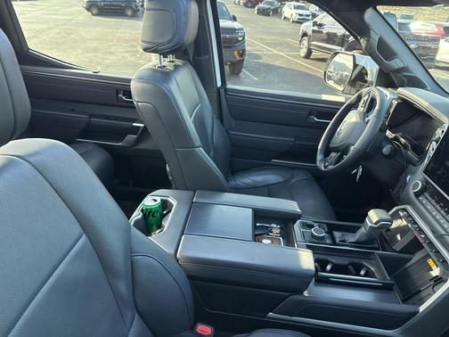 2024 Toyota Tundra Hybrid Platinum