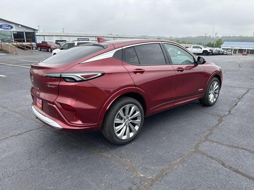 Cinnabar Metallic 2024 Buick Envista Avenir FWD