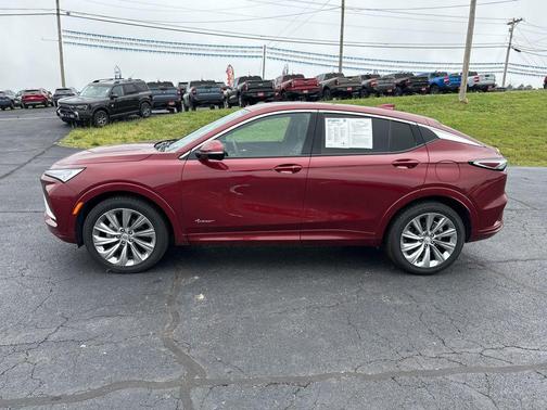 Cinnabar Metallic 2024 Buick Envista Avenir FWD