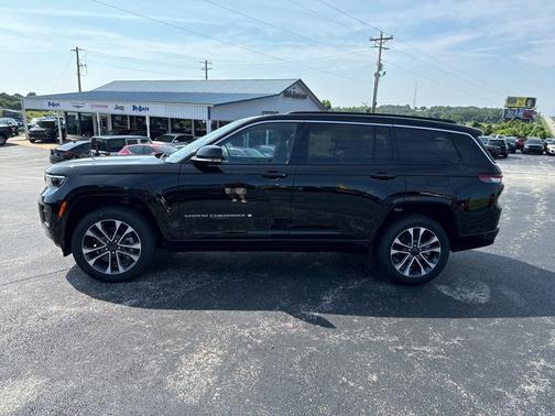 Diamond Black Crystal Pearlcoat 2024 Jeep Grand Cherokee L Overland