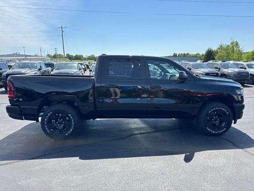 Diamond Black Crystal Pearlcoat 2026 RAM 1500 Warlock Crew Cab 4x4 5'7' Box