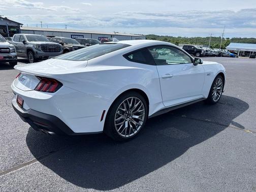 Oxford White 2026 Ford Mustang GT Premium