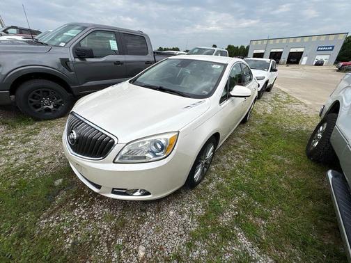 White Diamond Tricoat 2015 Buick Verano Leather Group