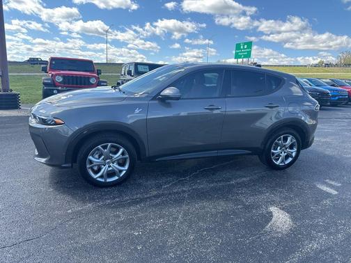Gray Cray 2024 Dodge Hornet R/T Plus EAWD