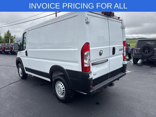 Bright White Clearcoat 2026 RAM ProMaster 1500 Low Roof