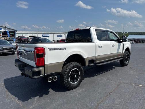 Star White Metallic Tri-Coat 2026 Ford F-250 King Ranch