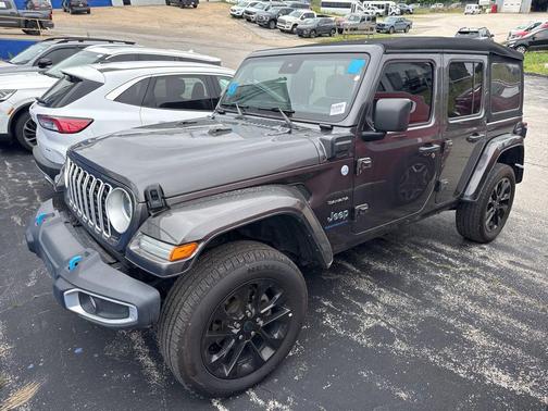 Granite Crystal Metallic Clearcoat 2024 Jeep Wrangler 4xe Sahara