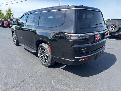 High Gloss Black 2026 Jeep Grand Wagoneer L 4x4