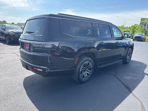 High Gloss Black 2026 Jeep Grand Wagoneer L 4x4