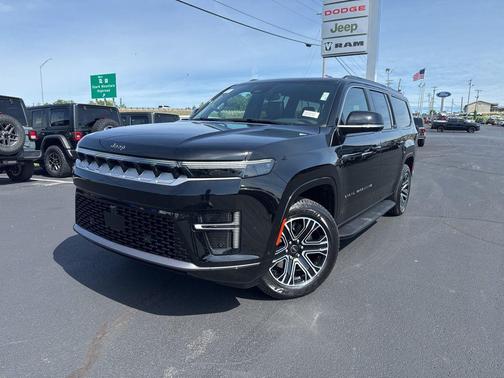 High Gloss Black 2026 Jeep Grand Wagoneer L 4x4