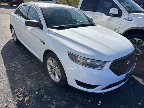 2018 Ford Taurus SE
