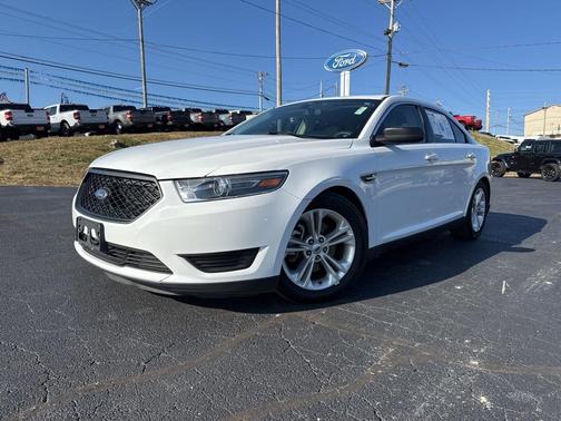 2018 Ford Taurus SE