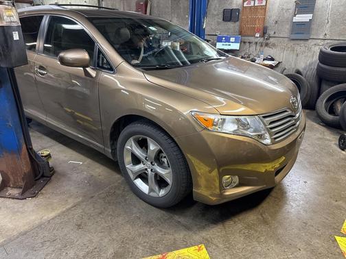 2010 Toyota Venza Base