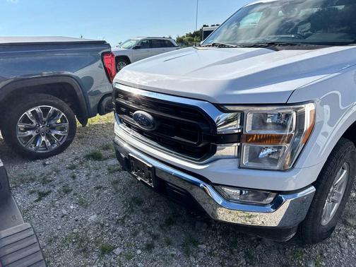 White 2021 Ford F-150 XLT