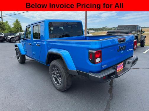 Hydro Blue Pearlcoat 2025 Jeep Gladiator Sport S