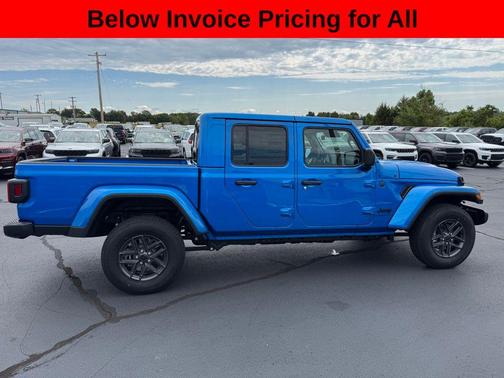 Hydro Blue Pearlcoat 2025 Jeep Gladiator Sport S