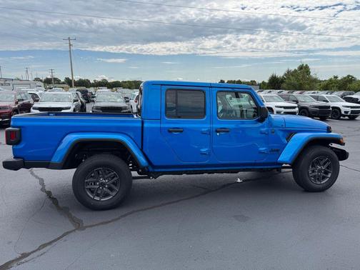 2025 Jeep Gladiator Sport S