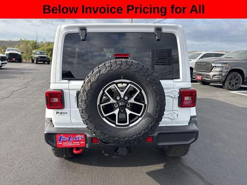 Bright White Clearcoat 2026 Jeep Wrangler Rubicon