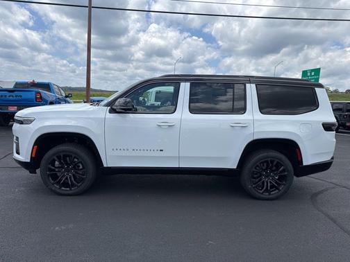 Bright White Clearcoat 2026 Jeep Grand Wagoneer Summit Obsidian 4x4